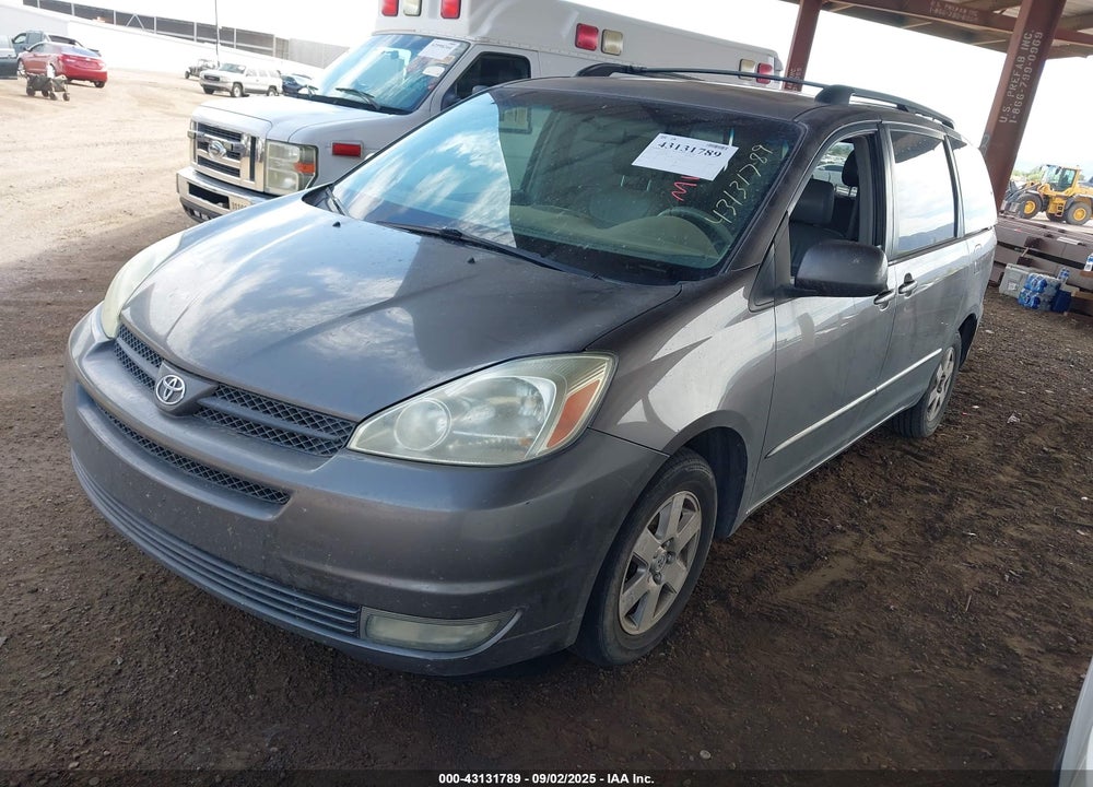 2004 TOYOTA SIENNA XLE VIN: 5TDZA22C84S052843