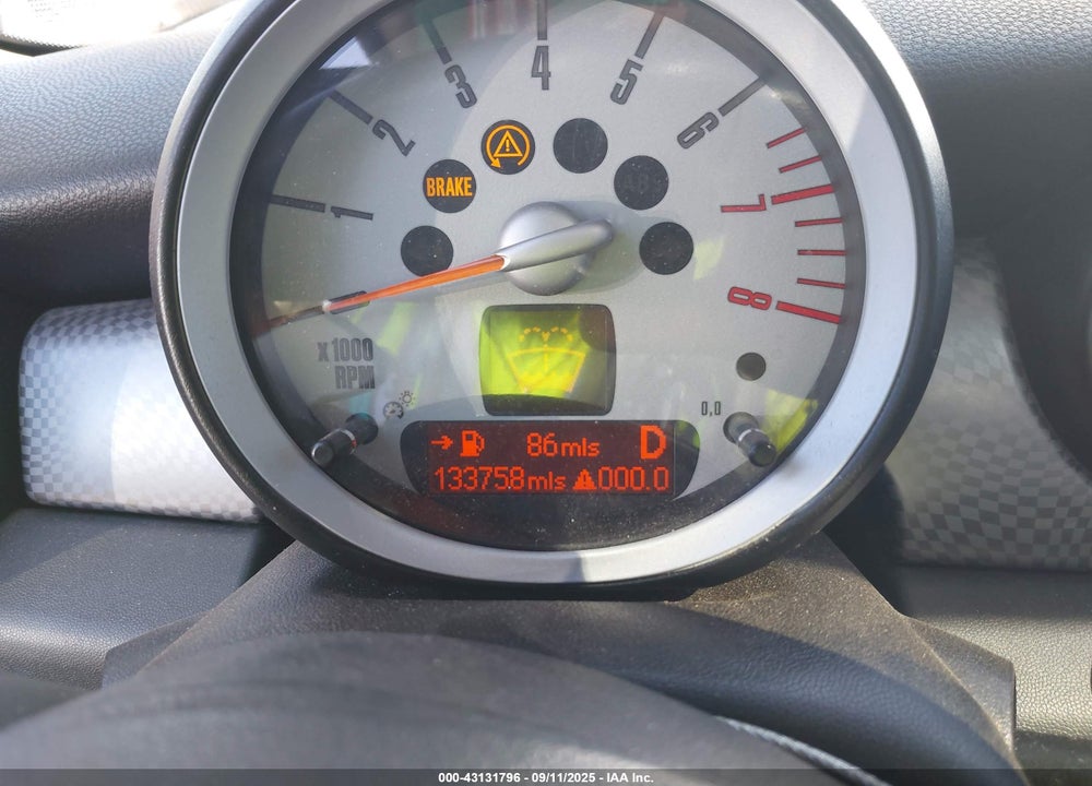 2009 MINI COOPER S VIN: WMWMF73599TW87858