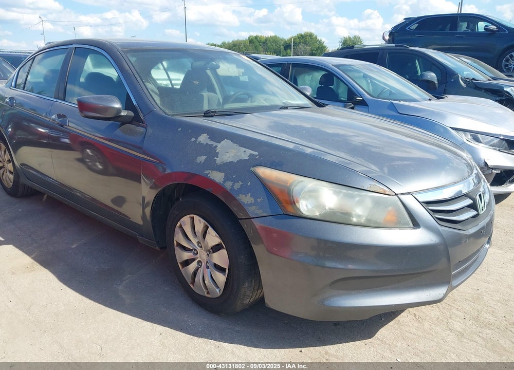 2011 HONDA ACCORD VIN: 1HGCP2F33BA107712