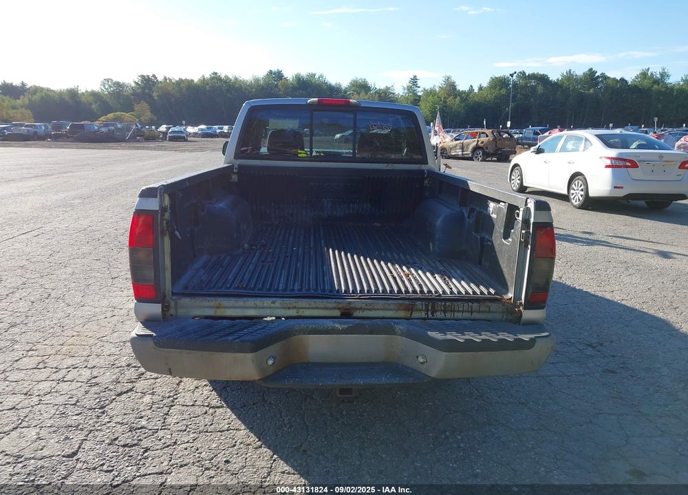 2004 NISSAN FRONTIER XE VIN: 1N6DD26T04C435606