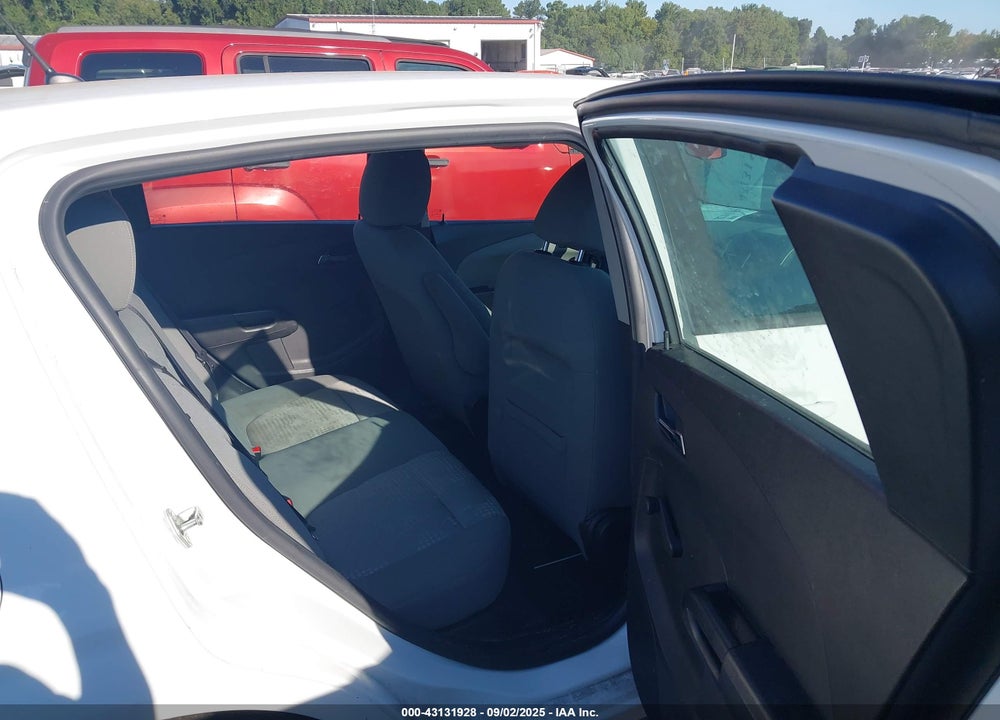 2012 CHEVROLET SONIC 2LS VIN: 1G1JA6SH7C4218465
