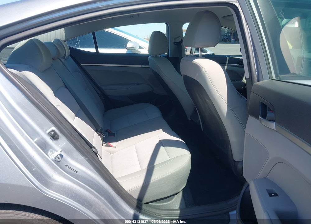 2017 HYUNDAI ELANTRA SE VIN: 5NPD74LF6HH095487