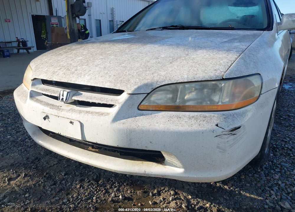 1998 HONDA ACCORD EX V6 VIN: 1HGCG1652WA013127