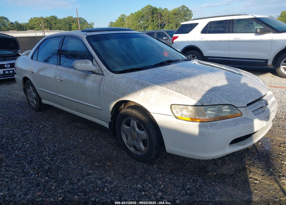 1998 HONDA ACCORD EX V6 VIN: 1HGCG1652WA013127