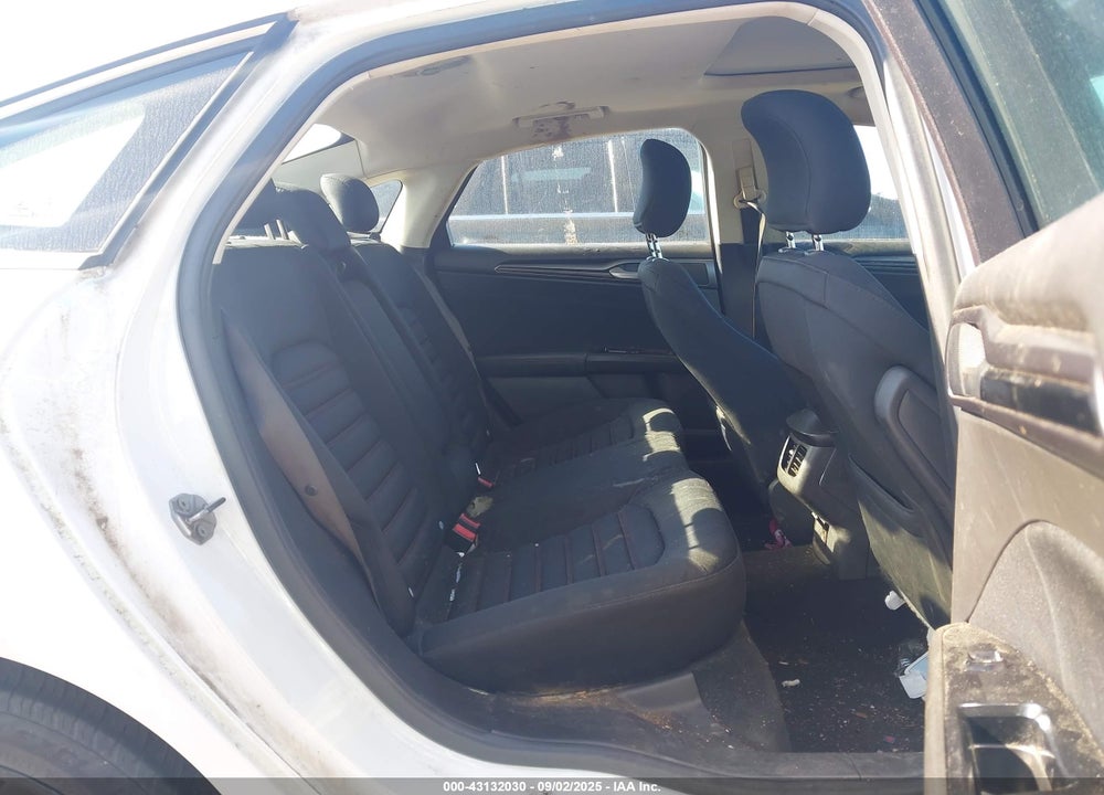 2016 FORD FUSION VIN: 3FA6P0H71GR135978