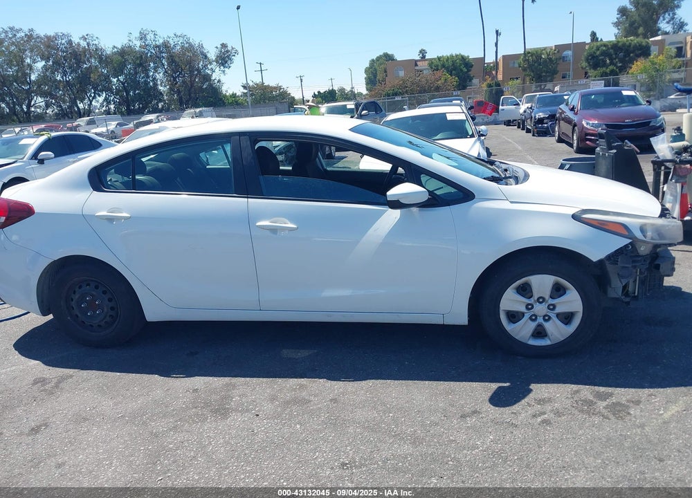 2017 KIA FORTE LX VIN: 3KPFK4A79HE077038