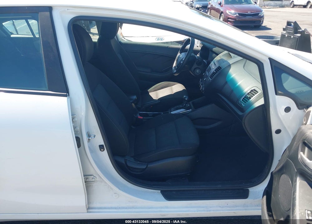 2017 KIA FORTE LX VIN: 3KPFK4A79HE077038