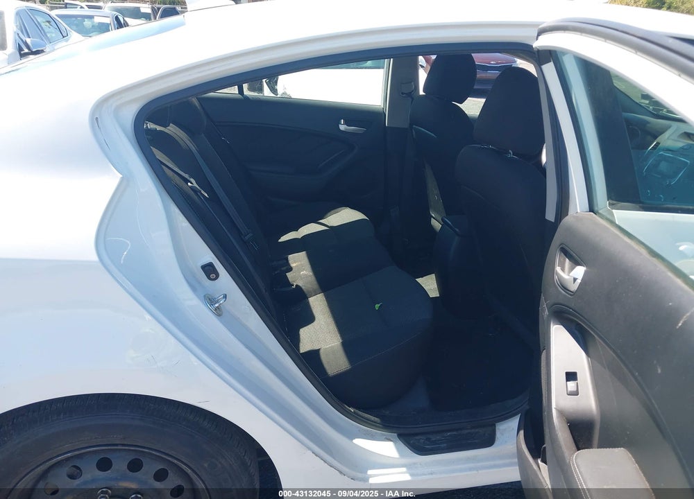 2017 KIA FORTE LX VIN: 3KPFK4A79HE077038