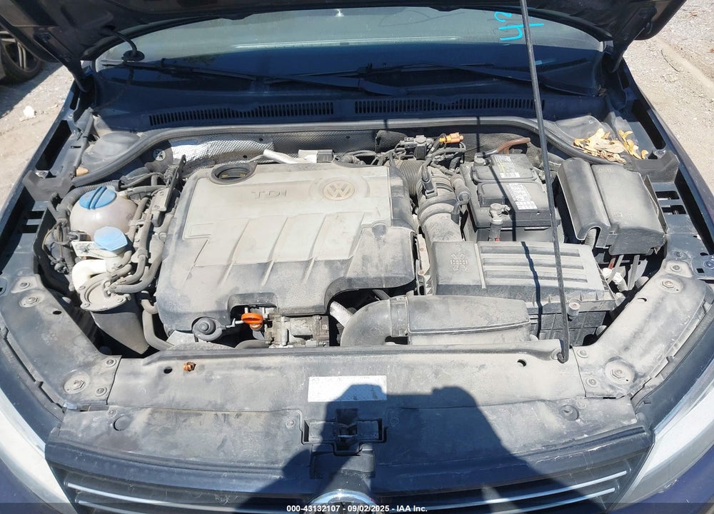 2011 VOLKSWAGEN JETTA VIN: 3VWLL7AJ5BM033710