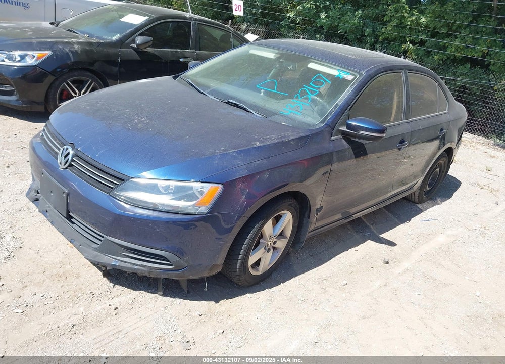 2011 VOLKSWAGEN JETTA VIN: 3VWLL7AJ5BM033710