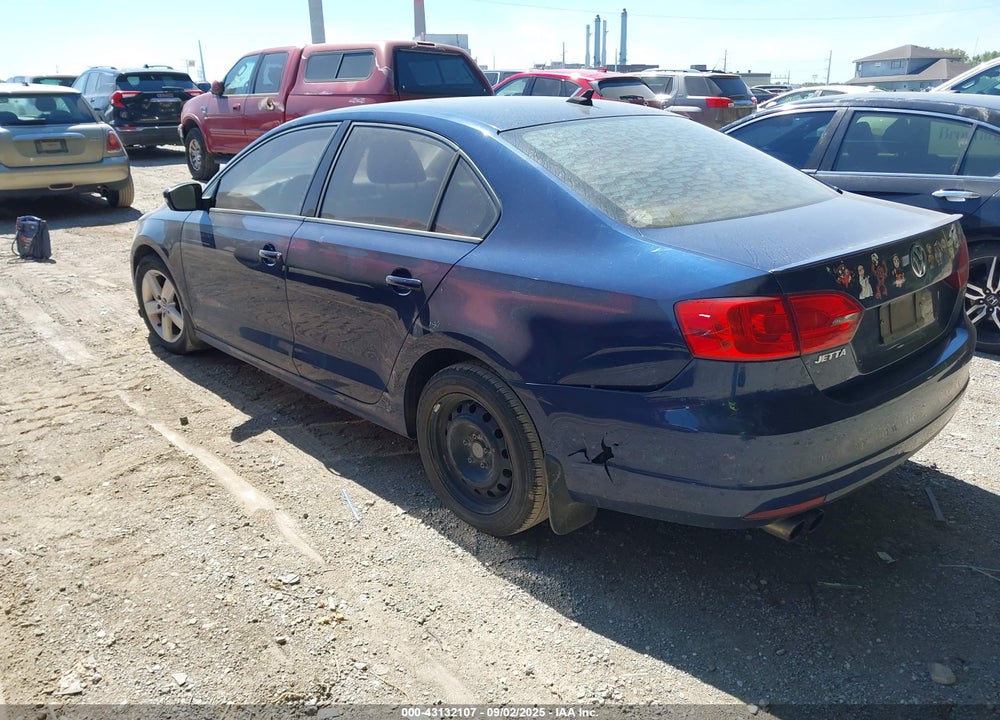 2011 VOLKSWAGEN JETTA VIN: 3VWLL7AJ5BM033710