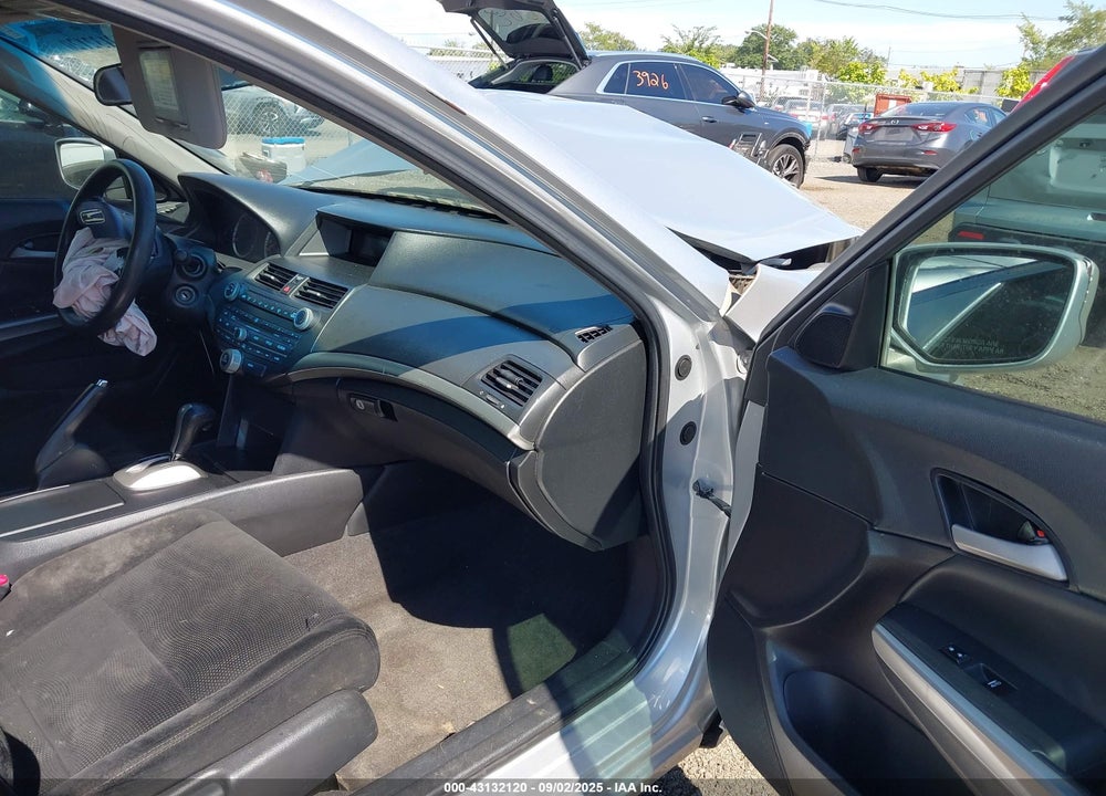 2009 HONDA ACCORD 2.4 EX VIN: 1HGCP26749A095714