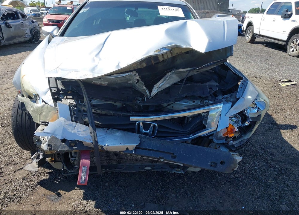 2009 HONDA ACCORD 2.4 EX VIN: 1HGCP26749A095714