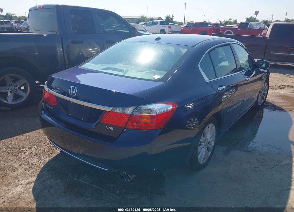 2015 HONDA ACCORD VIN: 1HGCR3F8XFA037773
