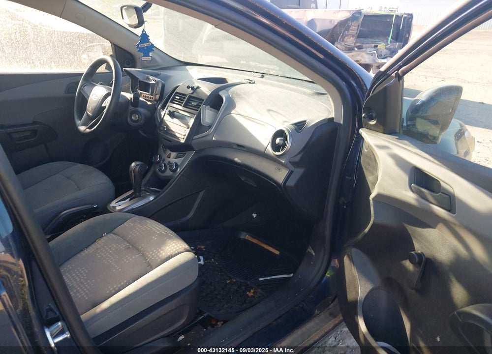 2015 CHEVROLET SONIC VIN: 1G1JA6SH3F4134194