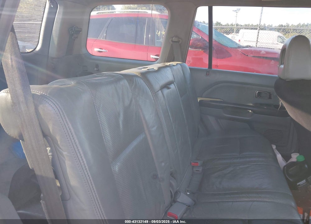2003 HONDA PILOT EX-L VIN: 2HKYF18633H561820