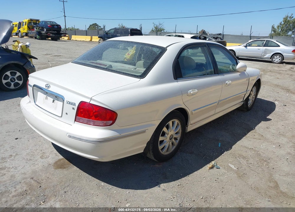2004 HYUNDAI SONATA GLS/LX VIN: KMHWF35H04A034072