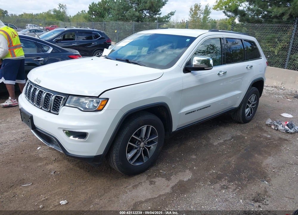 2017 JEEP GRAND CHEROKEE VIN: 1C4RJFBG5HC605496