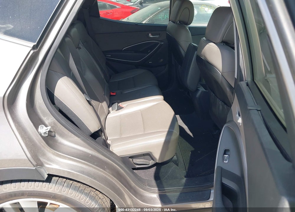 2014 HYUNDAI SANTA FE VIN: 5XYZU3LA1EG190989