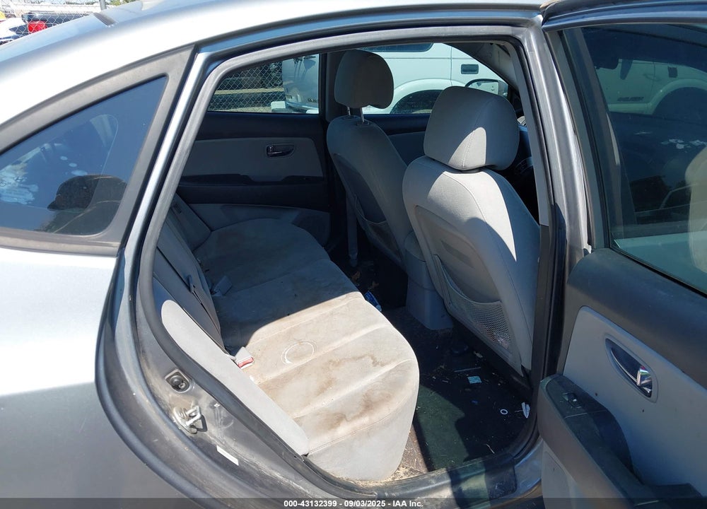 2010 HYUNDAI ELANTRA VIN: KMHDU4AD2AU072189