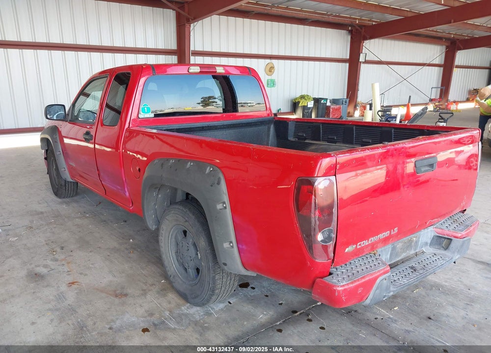 2005 CHEVROLET COLORADO VIN: 1GCCS196858100411