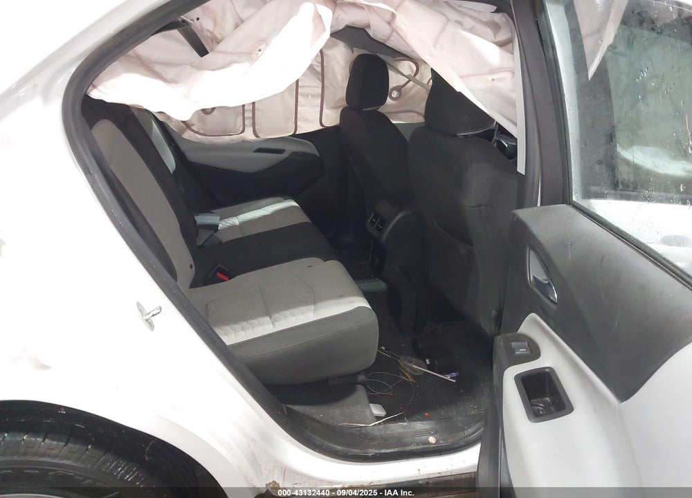 2018 CHEVROLET EQUINOX LS VIN: 2GNAXREV3J6311494