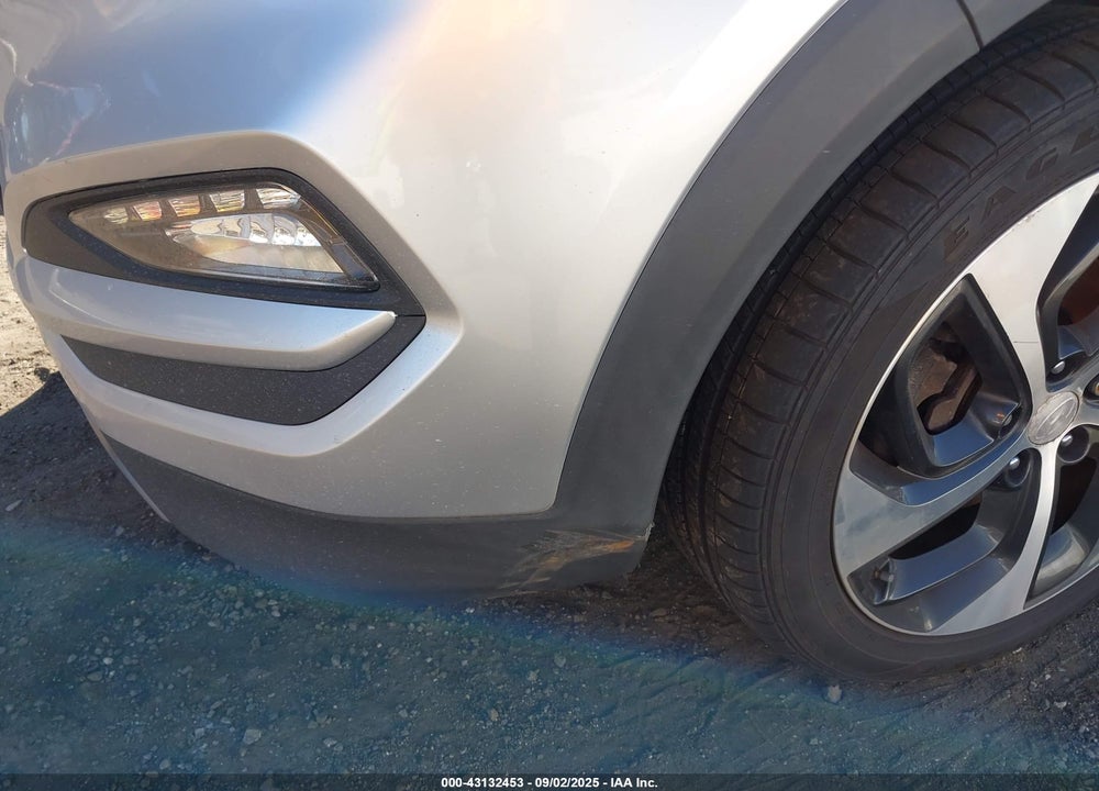2016 HYUNDAI TUCSON SPORT VIN: KM8J3CA22GU240405