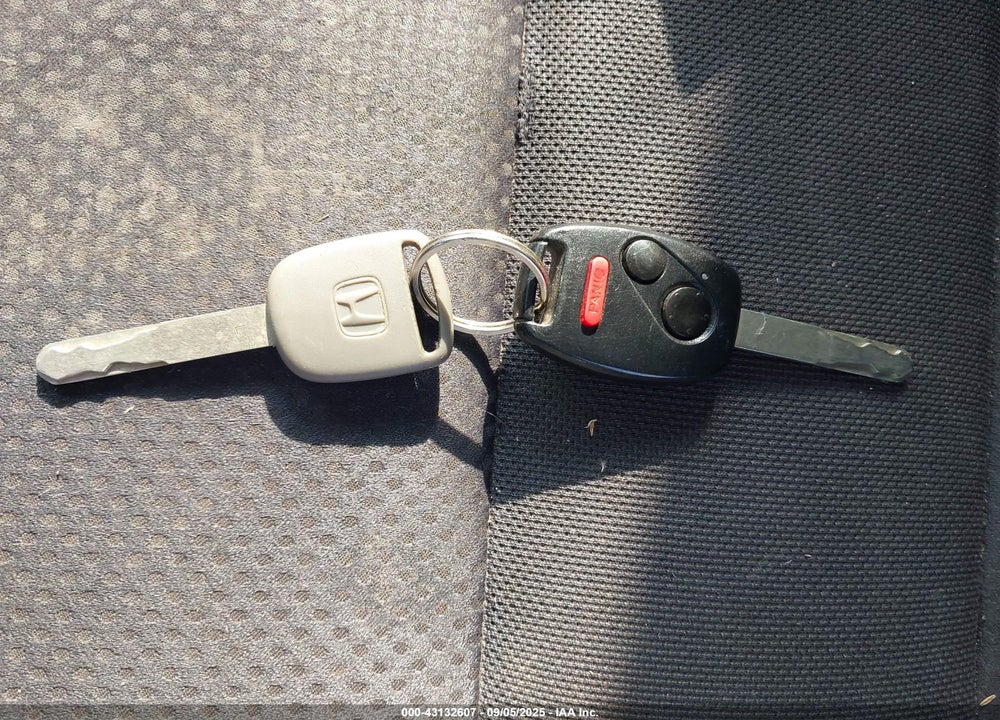 2007 HONDA CR-V VIN: JHLRE48317C109318