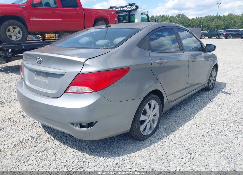 2015 HYUNDAI ACCENT VIN: KMHCT4AE2FU905813