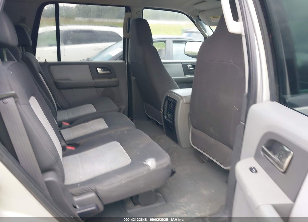 2004 FORD EXPEDITION XLT VIN: 1FMPU15L34LB44394