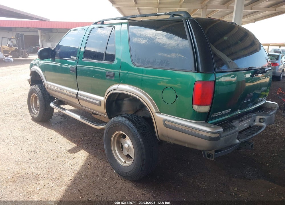 1999 CHEVROLET BLAZER LS VIN: 1GNDT13W5X2165322