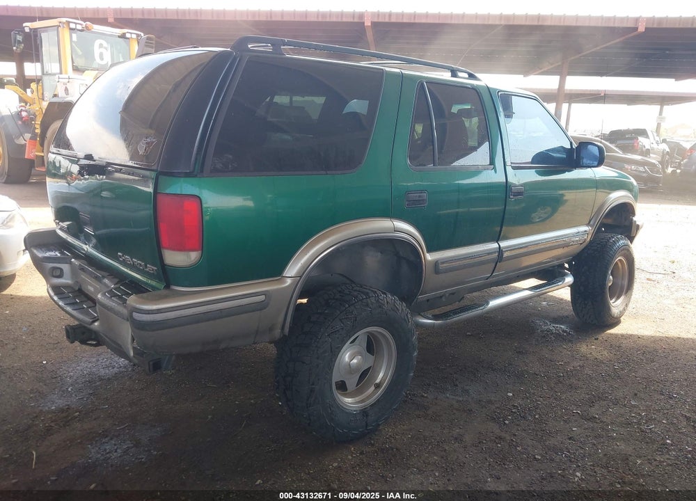 1999 CHEVROLET BLAZER LS VIN: 1GNDT13W5X2165322