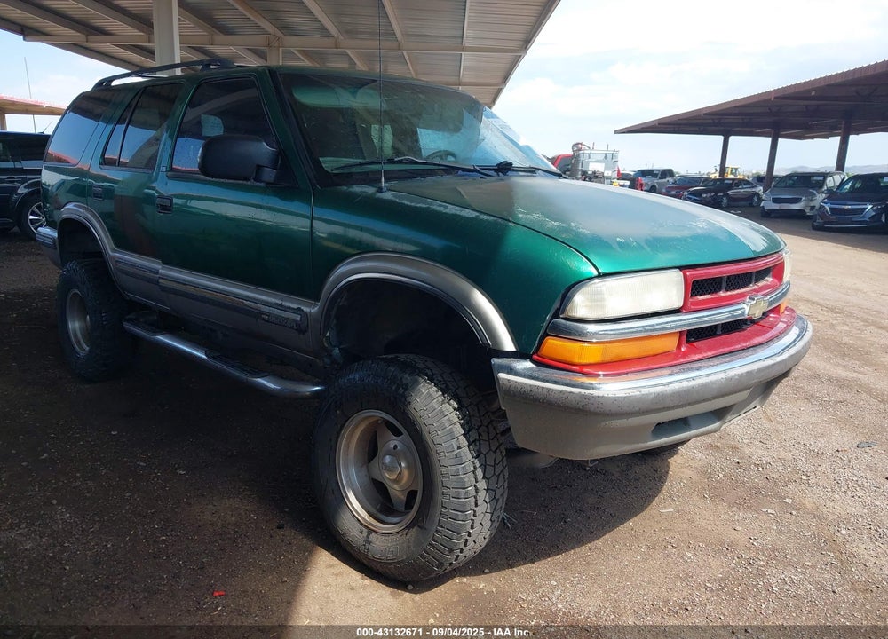 1999 CHEVROLET BLAZER LS VIN: 1GNDT13W5X2165322
