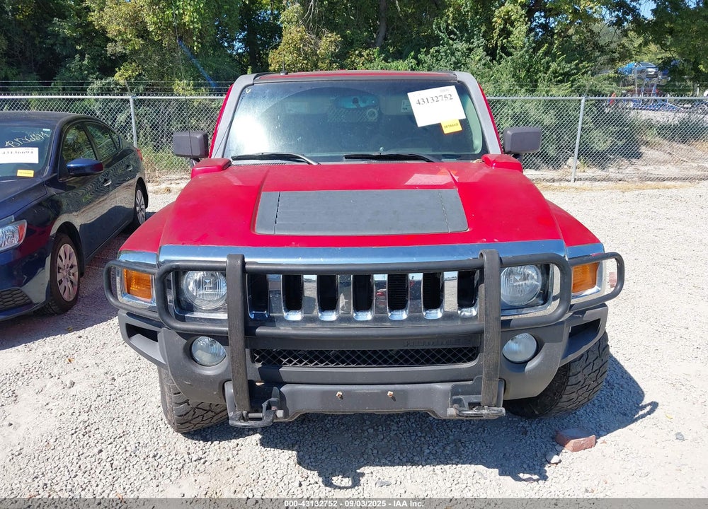2009 HUMMER H3 VIN: 5GNEN13E498142256