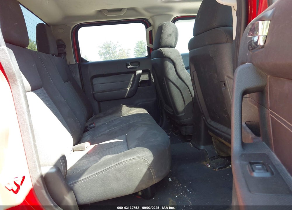 2009 HUMMER H3 VIN: 5GNEN13E498142256