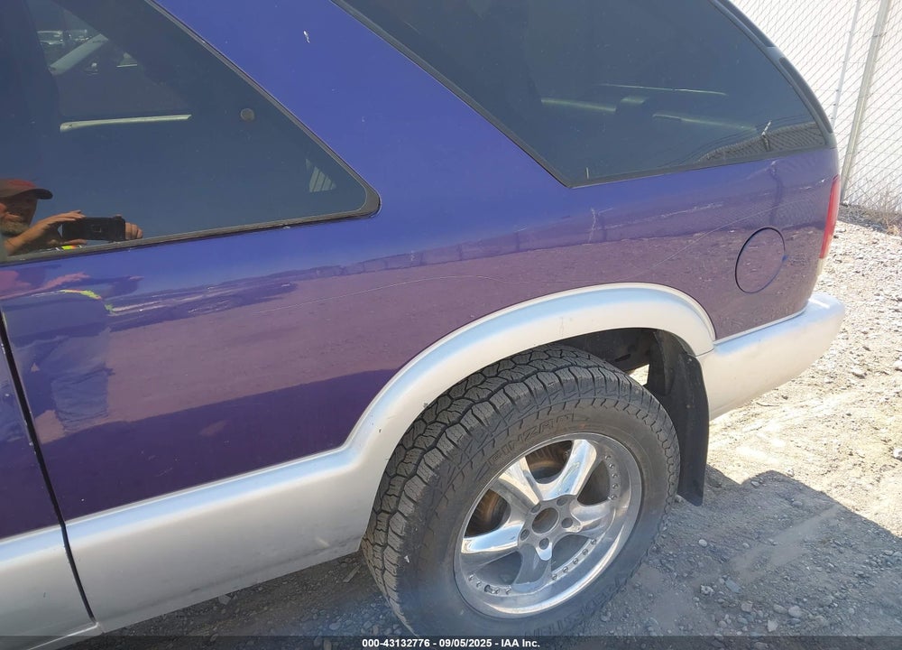 1995 CHEVROLET BLAZER VIN: 1GNCT18W8S2184847