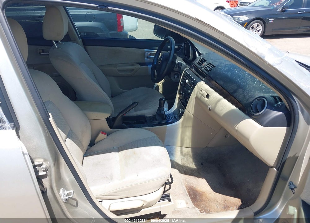 2007 MAZDA 3 I SPORT VIN: JM1BK12F071764008