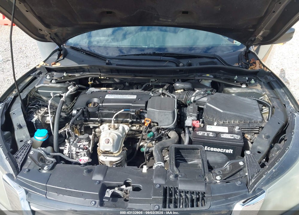 2015 HONDA ACCORD VIN: 1HGCR2F50FA023963