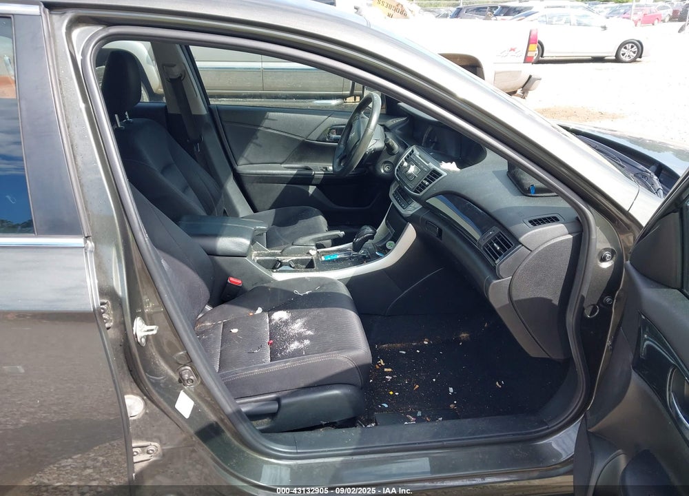 2015 HONDA ACCORD VIN: 1HGCR2F50FA023963