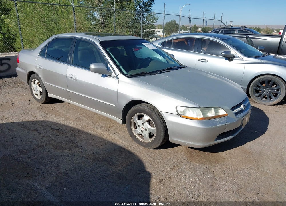 1999 HONDA ACCORD EX VIN: 1HGCG6677XA032966