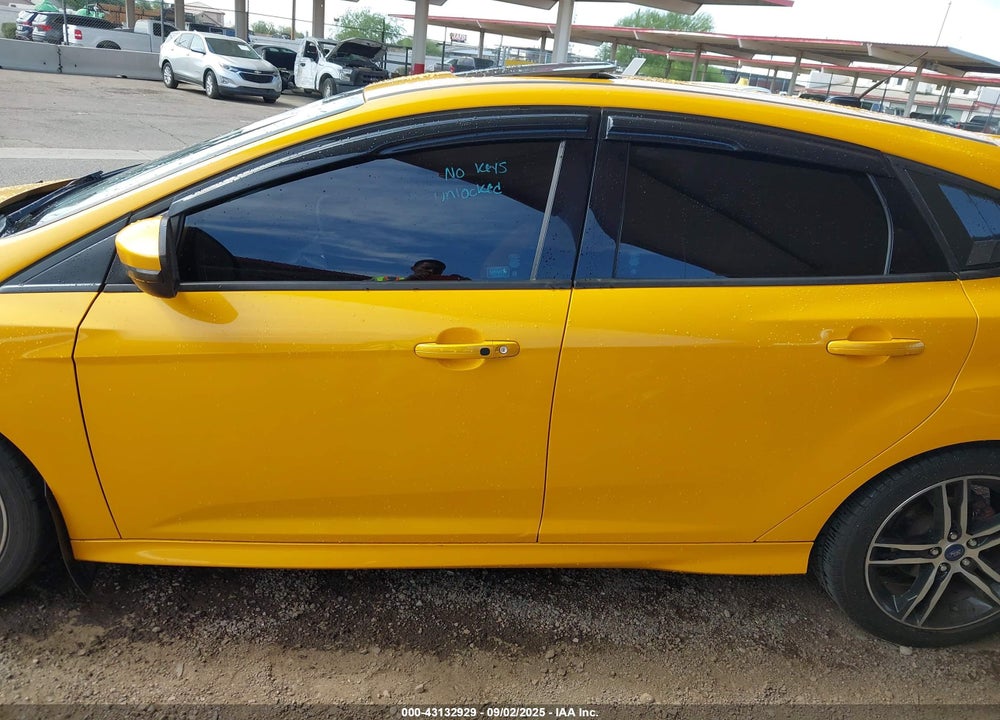 2013 FORD FOCUS VIN: 1FADP3L9XDL290556