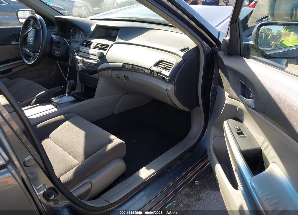 2008 HONDA ACCORD 2.4 EX VIN: JHMCP26718C069586