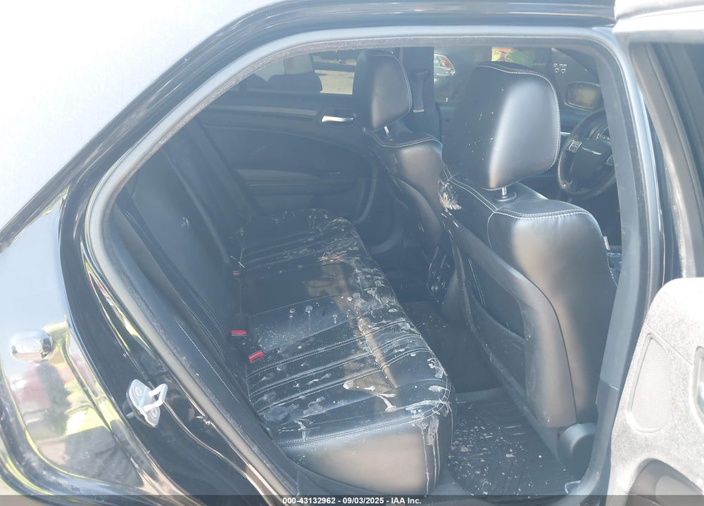 2014 CHRYSLER 300 VIN: 2C3CCABT3EH303878