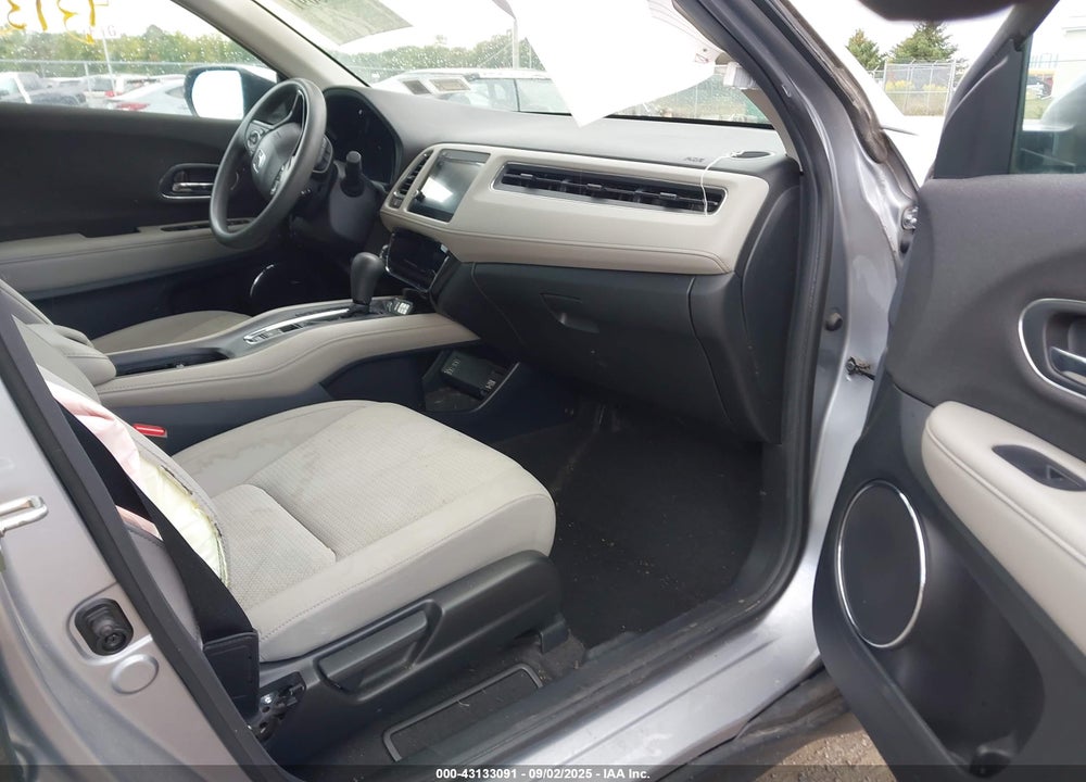 2019 HONDA HR-V VIN: 3CZRU6H54KM740997