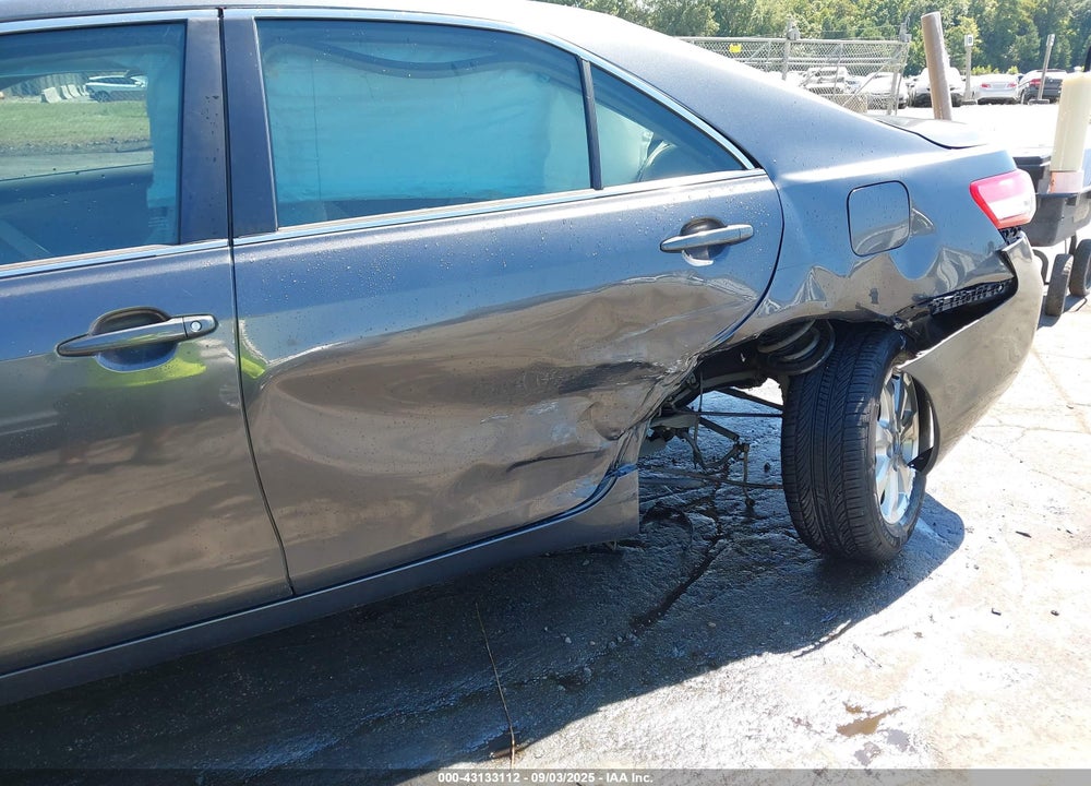 2011 TOYOTA CAMRY LE VIN: 4T1BF3EK6BU738928