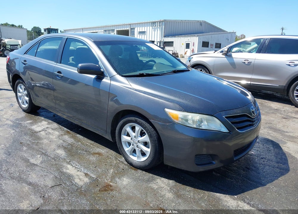 2011 TOYOTA CAMRY LE VIN: 4T1BF3EK6BU738928