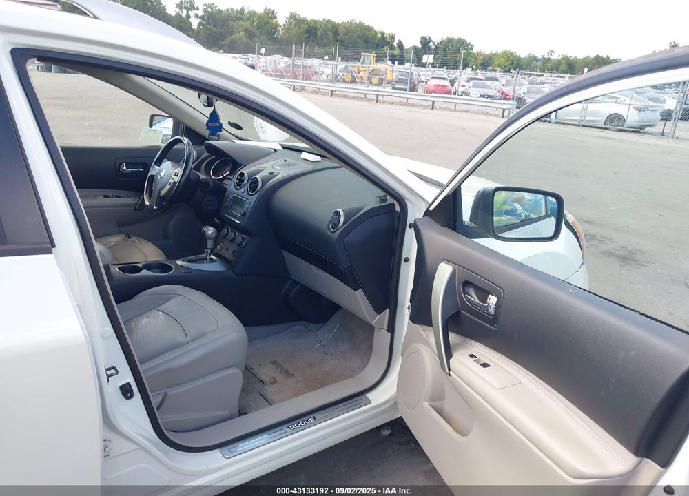 2013 NISSAN ROGUE VIN: JN8AS5MV4DW144319