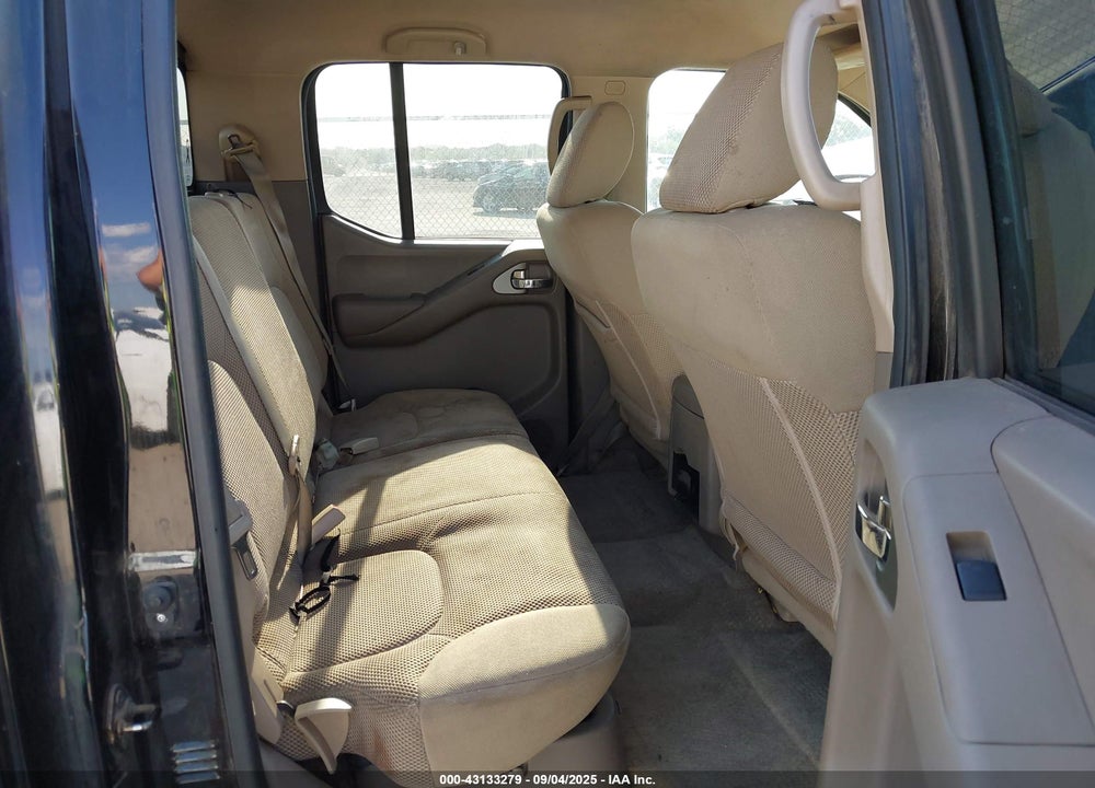 2015 NISSAN FRONTIER VIN: 1N6AD0ER7FN721182