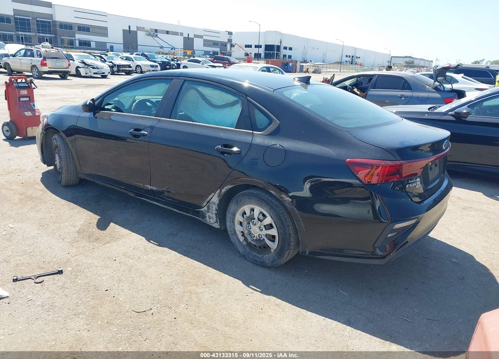 2020 KIA FORTE FE VIN: 3KPF24AD1LE158985