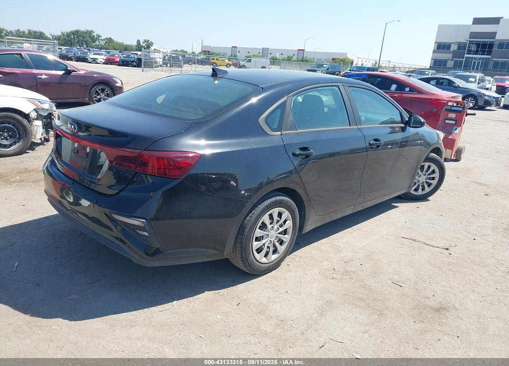 2020 KIA FORTE FE VIN: 3KPF24AD1LE158985
